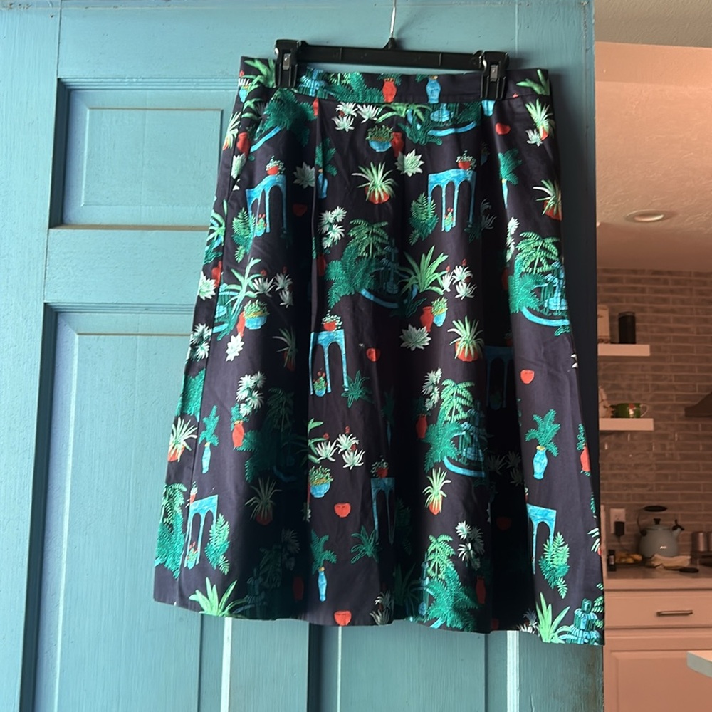 Garden print skirt